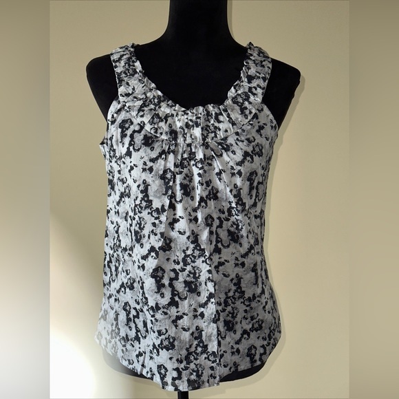 LOFT lightweight sleeveless top animal print - Picture 1 of 8